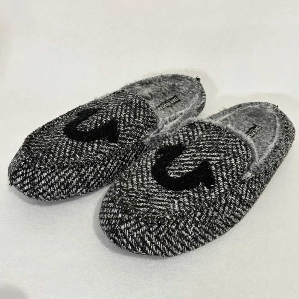 True Religion Mens Large 11-12 Herringbone Gray Faux Fur Lined Slip On Slippers